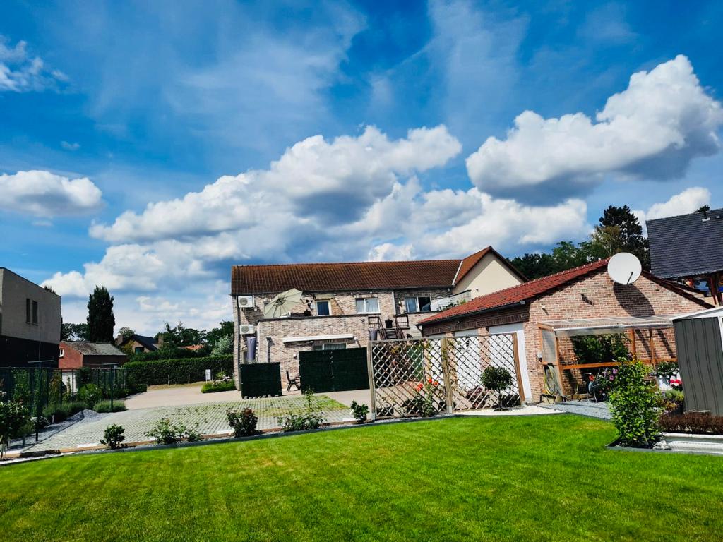 Casa Roman Deluxe - Parking & Terras