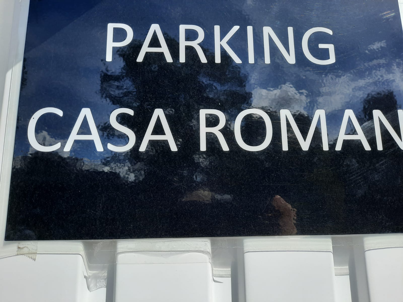Casa Roman Deluxe - Parking & Terras